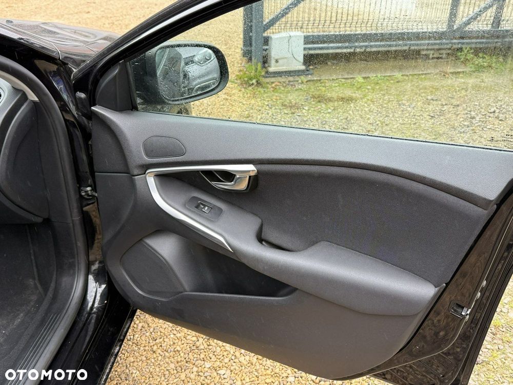 Volvo V40 - 17