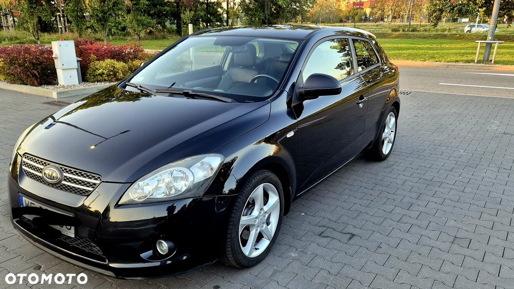 Kia Ceed 2008 photo 2