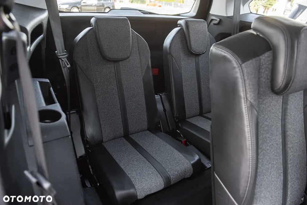 Peugeot 5008 1.6 THP Allure S&S EAT6 - 36