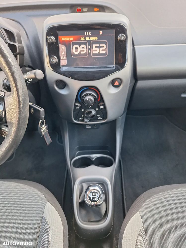 Toyota Aygo 1.0 VVY-I 5 usi X-connect - 10