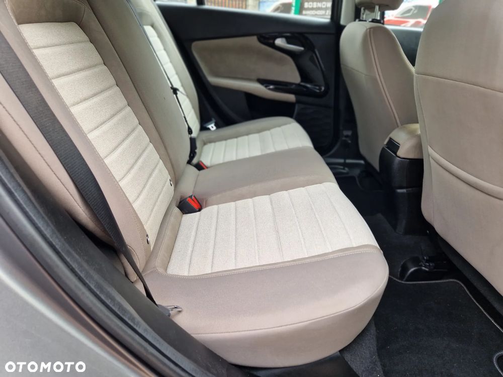 Fiat Tipo 1.4 16v Lounge EU6d - 9