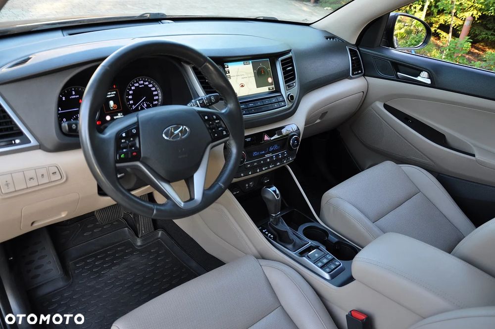 Hyundai Tucson blue 1.7 CRDi 2WD DCT Premium - 21