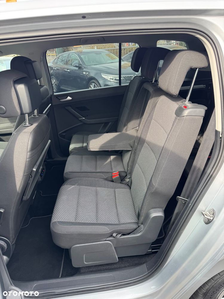 Volkswagen Touran 1.5 TSI ACT OPF Trendline - 21