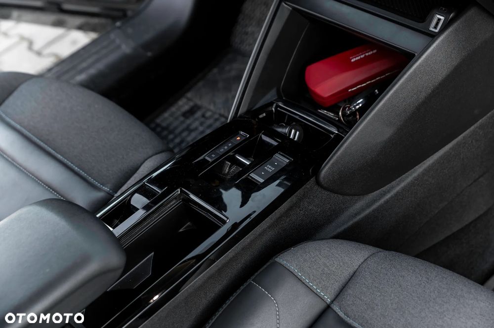 Citroën C4 1.2 PureTech Feel S&S EAT8 - 24