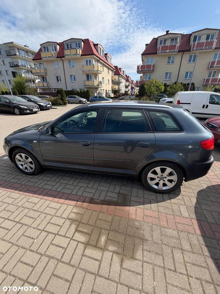 Audi A3 Sportback 1.9 TDI DPF Ambiente - 2