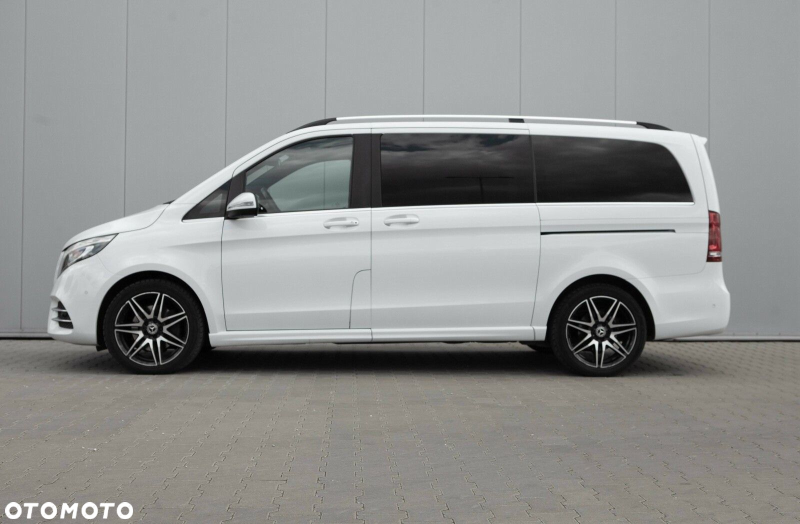 Mercedes-Benz Klasa V 300 d 4-Matic Avantgarde 9G-Tronic (d³ugi) - 8