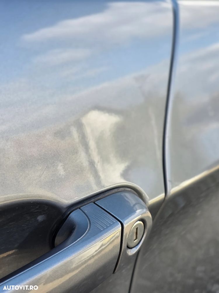 BMW Seria 3 320d xDrive DPF Touring Aut. Edition Exclusive - 4