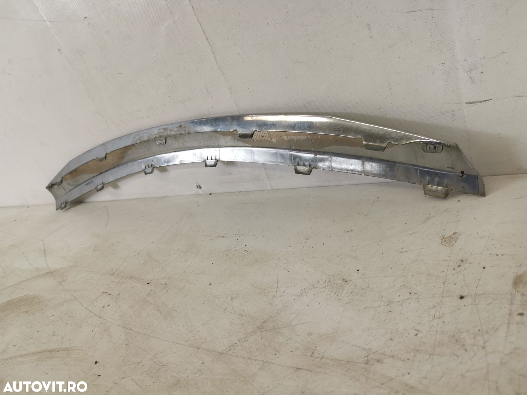 Ornament Grila Radiator Dacia  Sandero 1 generation [2008 - 2012] Orig - 6