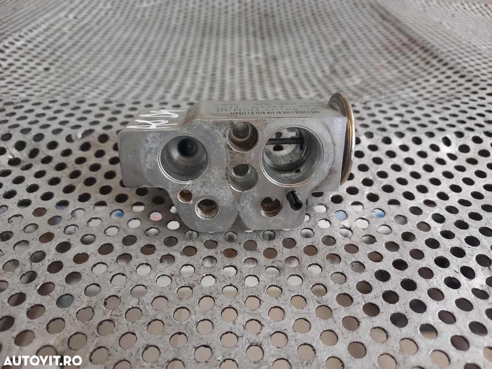 Cupla Calorifer Clima Bord Audi A8 4H D4 An 2010-2011-2012-2013-2014-2015-2016-2017 Volan Stanga Co - 4