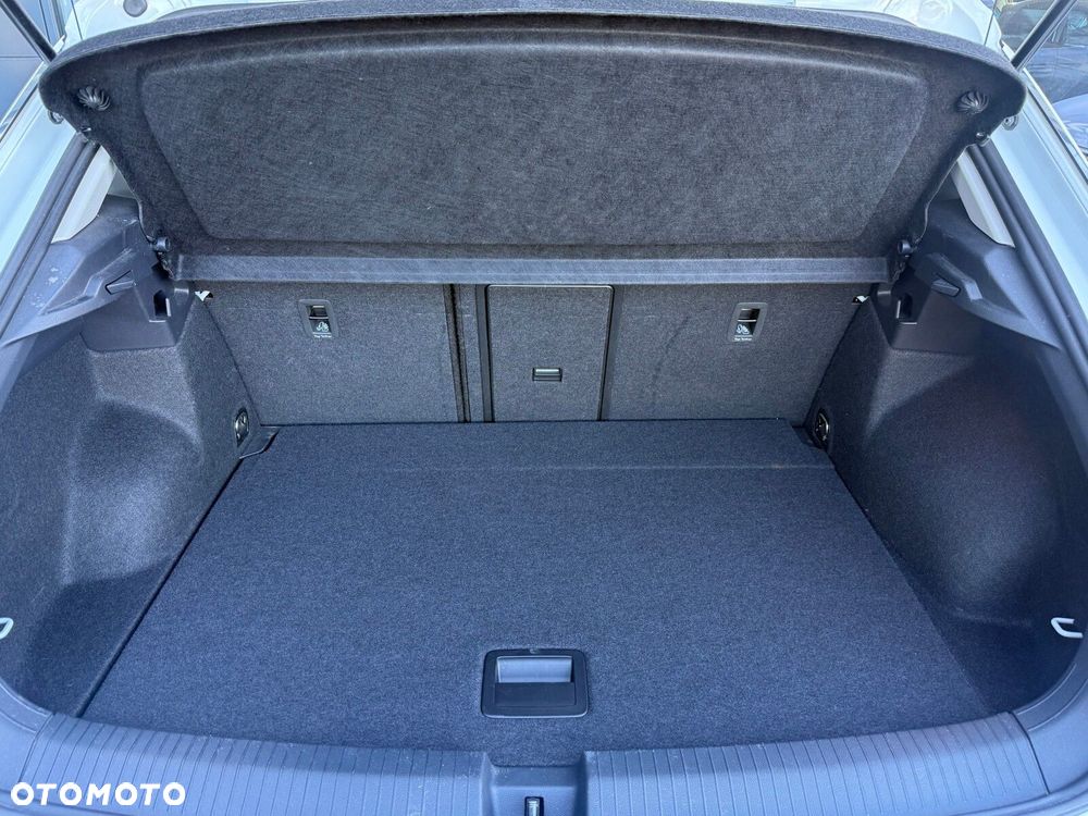 Volkswagen T-Roc - 15