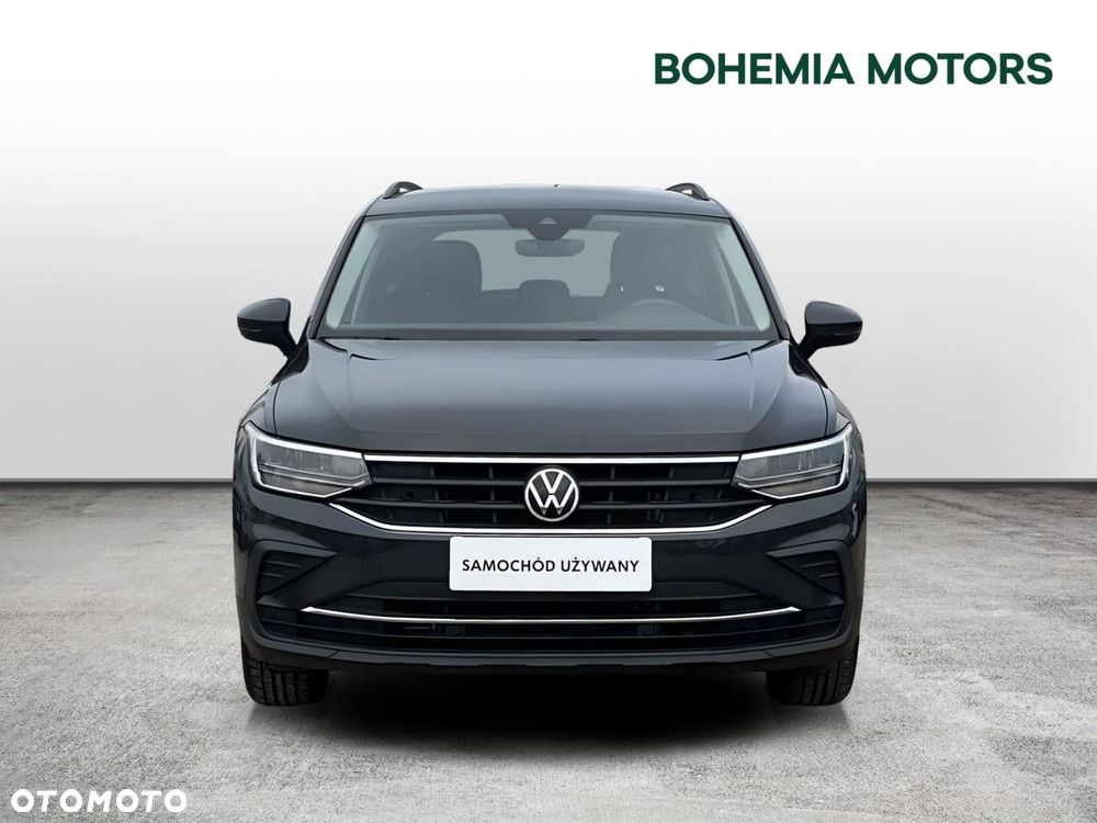 Volkswagen Tiguan - 8