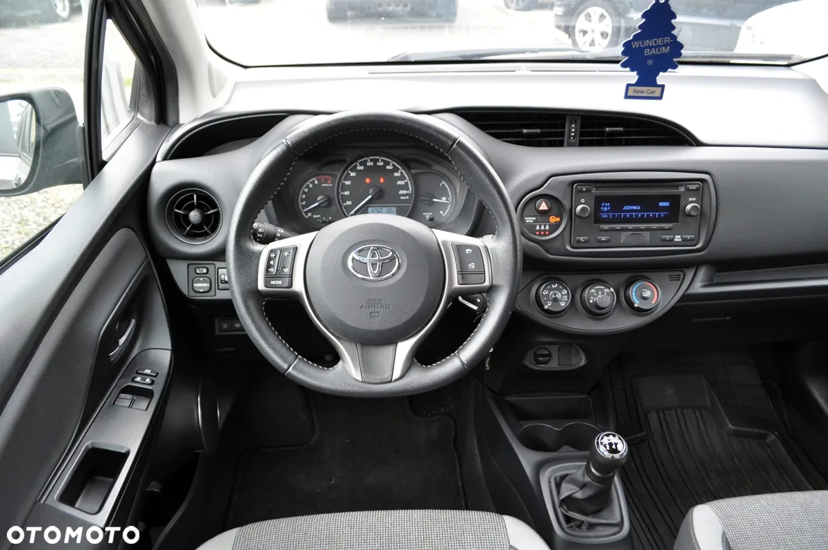 Toyota Yaris - 32
