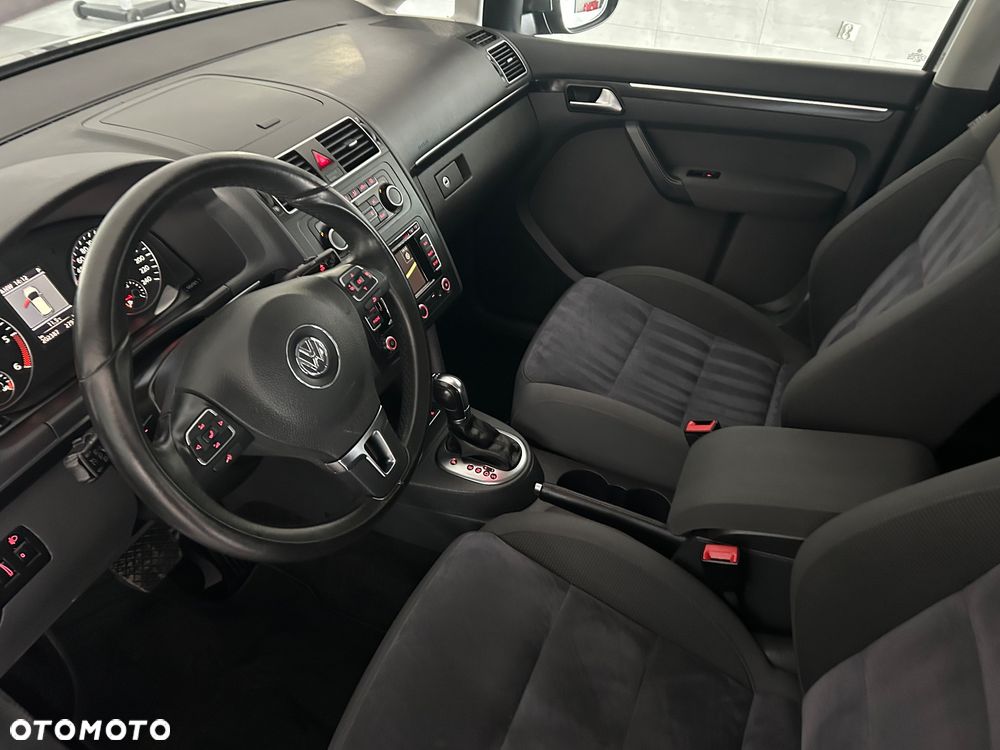 Volkswagen Touran 2.0 TDI BMT Comfortline DSG - 39