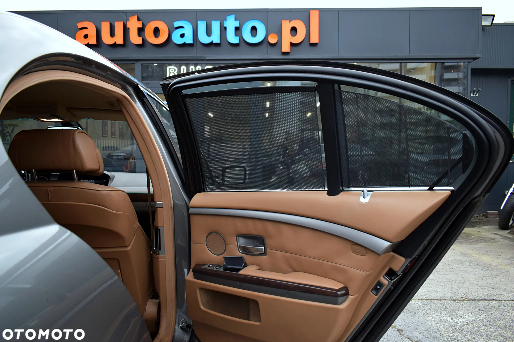 BMW Seria 7 745d - 8