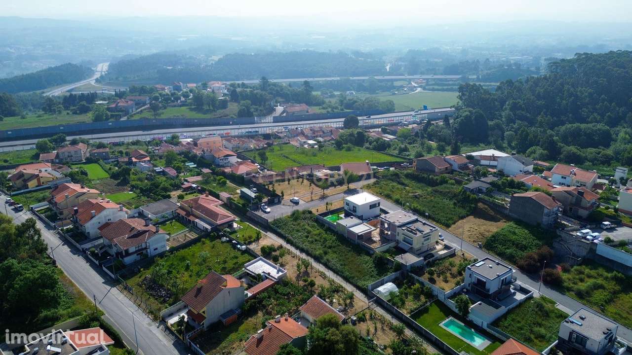 Terreno em Canelas (c/ Projeto Aprovado) - Grande imagem: 3/17