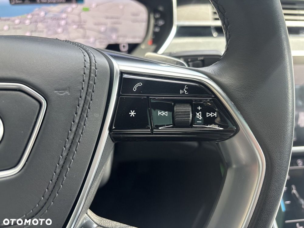 Audi A8 - 14