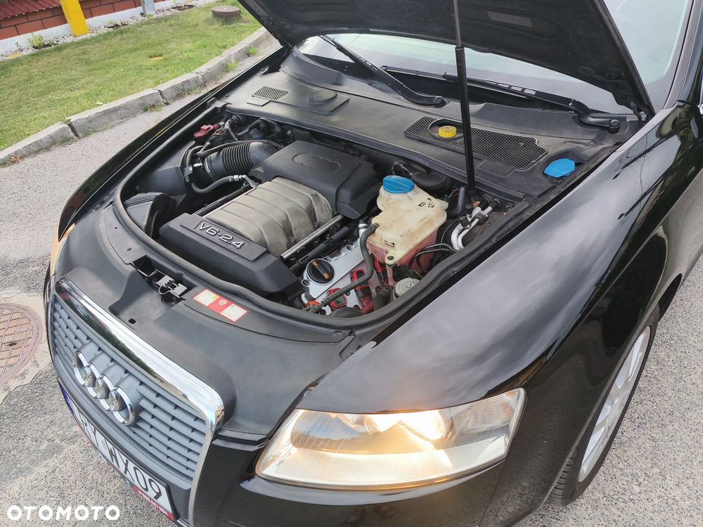 Audi A6 Avant 2.4 multitronic - 36
