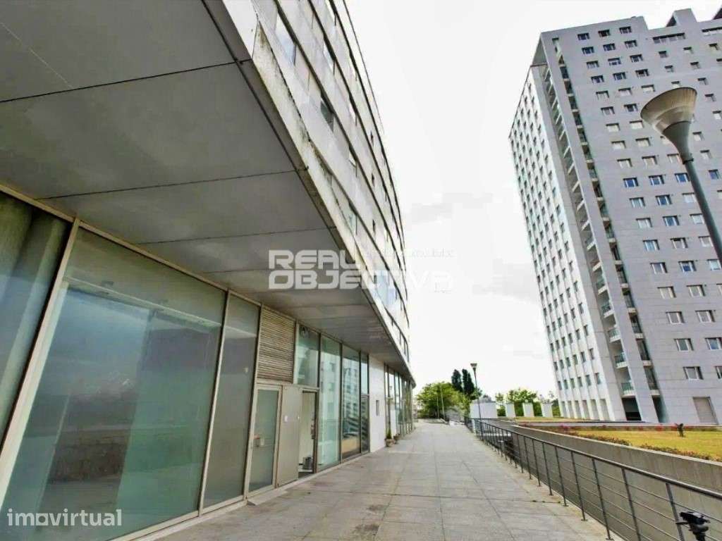 Loja junto à Avenida da Boavista - Grande imagem: 3/5