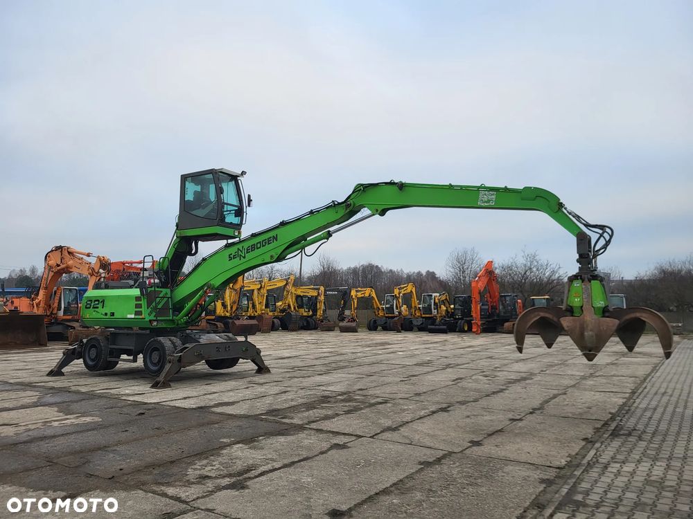 Sennebogen 821 M przeładunkowa do złomu chwytak + magnes - 11