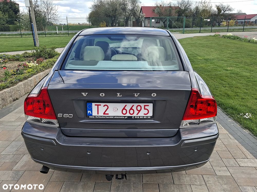 Volvo S60 - 6