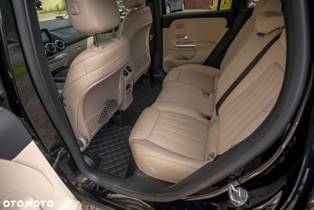Mercedes-Benz GLA 250 4-Matic - 20