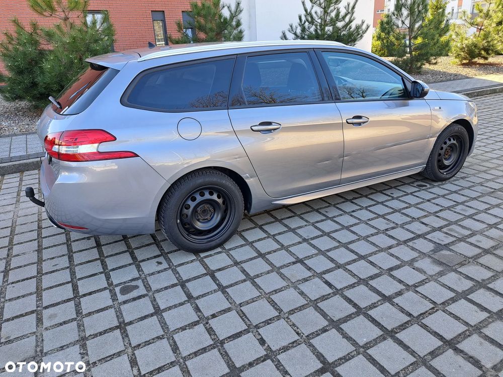 Peugeot 308 - 13