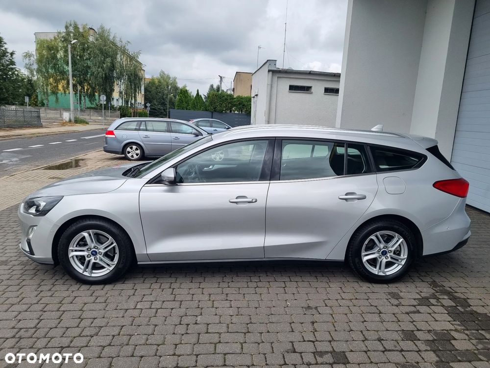 Ford Focus 1.0 EcoBoost Titanium - 38