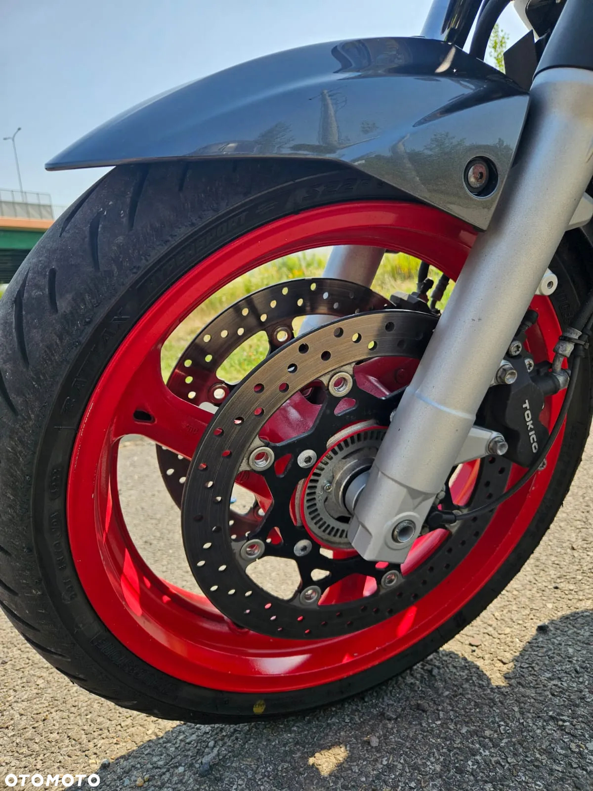 Suzuki GSR - 15