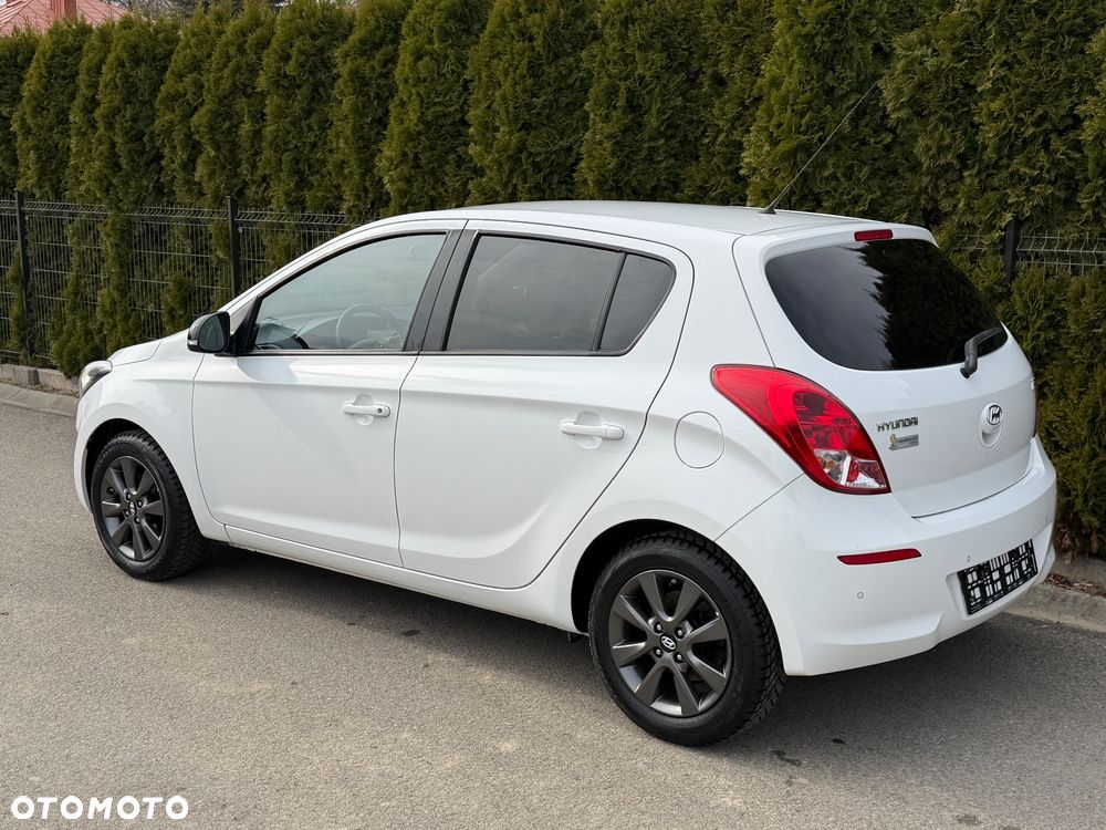 Hyundai i20 1.2 Fifa World Cup Edition - 19