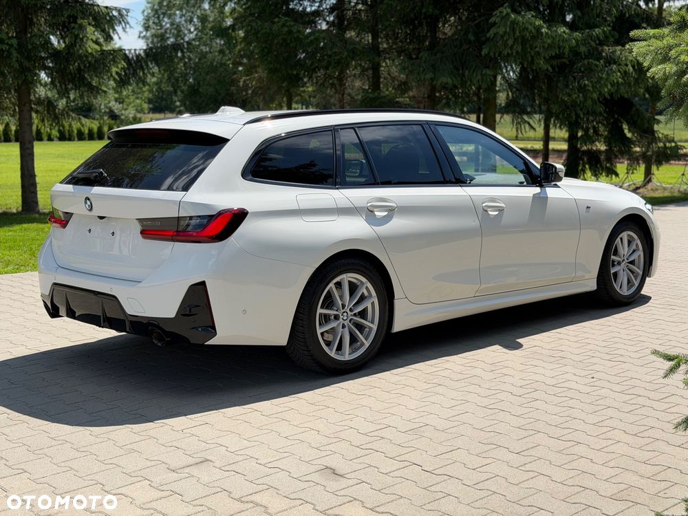 BMW Seria 3 320i M Sport - 4