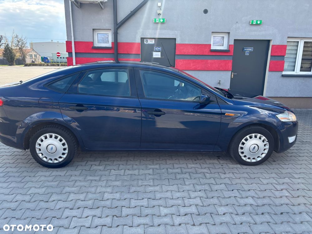Ford Mondeo 2.0 TDCi Ambiente - 4