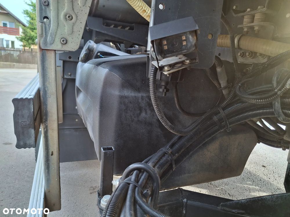 Renault C280 Zamiatarka SEMAT Zoeller FAUN Karcher 2 Silniki Rura Do Liści Listwy Ciśnieniowe Lanca 2 Zbiorniki Wody Szczotki L/R 2018r Euro 6 - 16