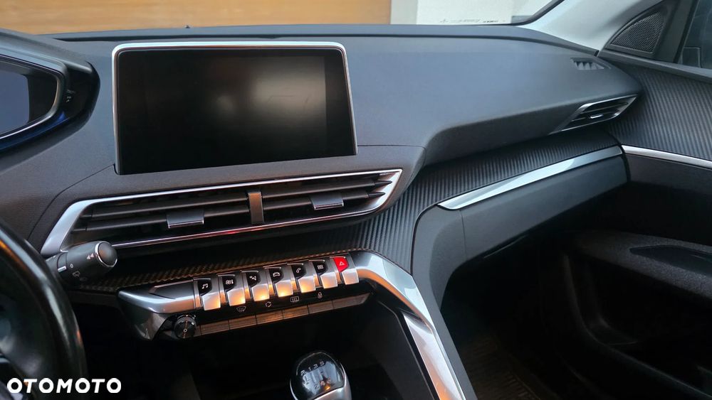 Peugeot 3008 1.2 PureTech Allure S&S - 20