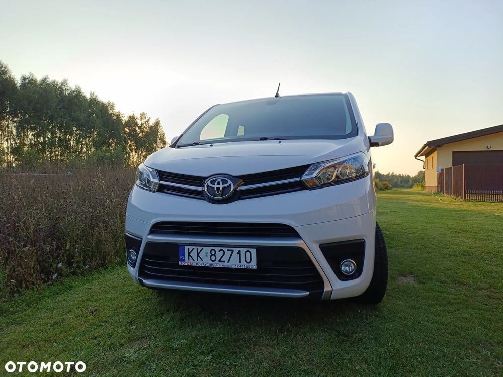 Toyota ProAce Kombi 2.0 D-4D Long 2,8t - 7