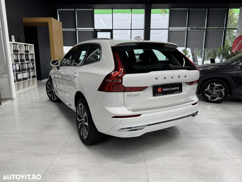 Volvo XC 60 T6 AWD Recharge Geartronic Inscription - 4