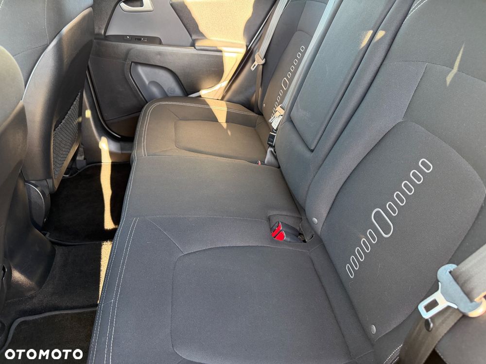 Kia Sportage 1.7 CRDI 2WD Spirit - 13