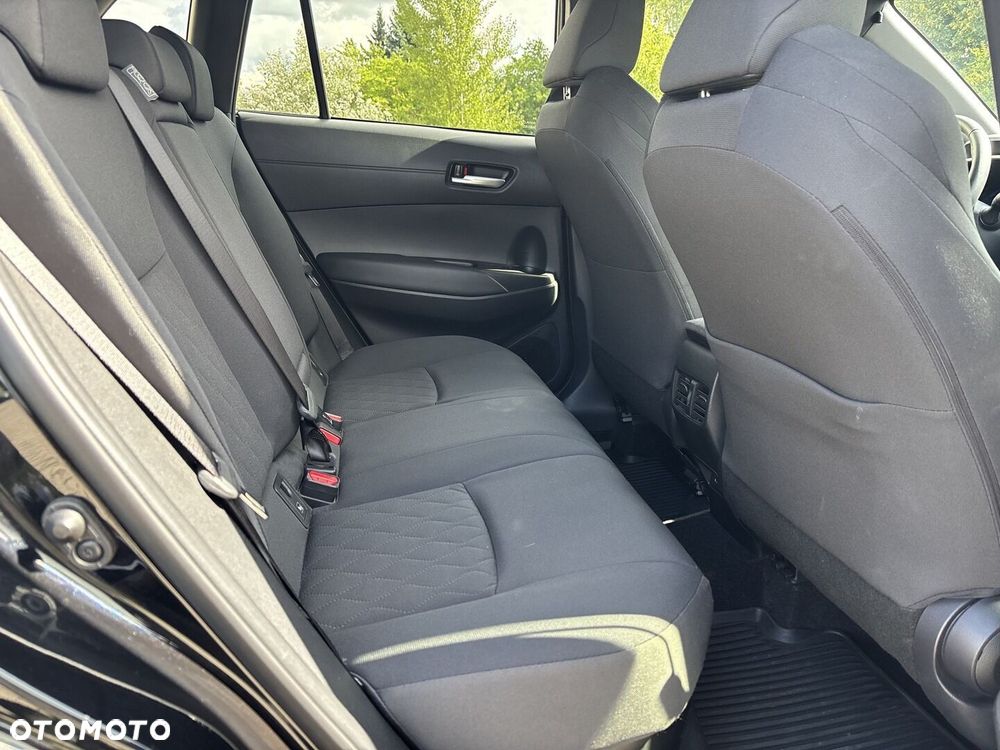 Toyota Corolla Cross - 16