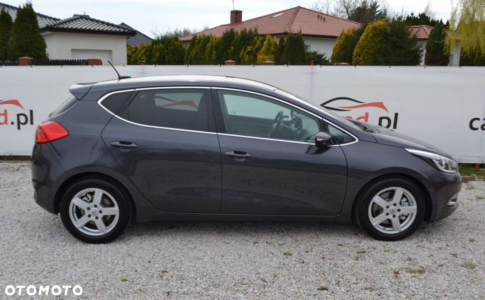 Kia Ceed 1.6 GDI DCT Platinum Edition - 19