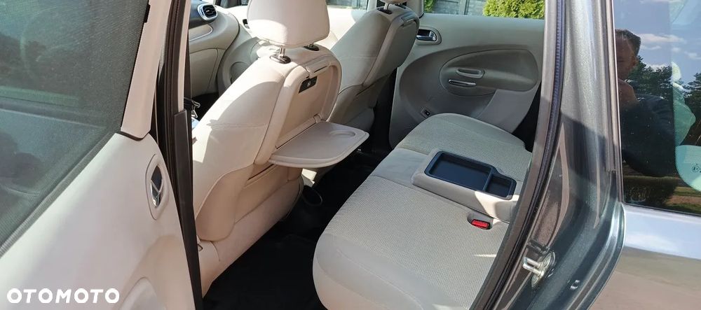 Citroën C3 Picasso 1.6 HDi Exclusive Euro5 - 25