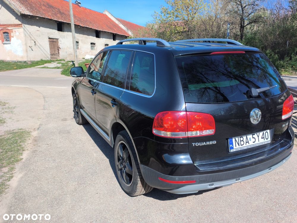 Volkswagen Touareg - 4