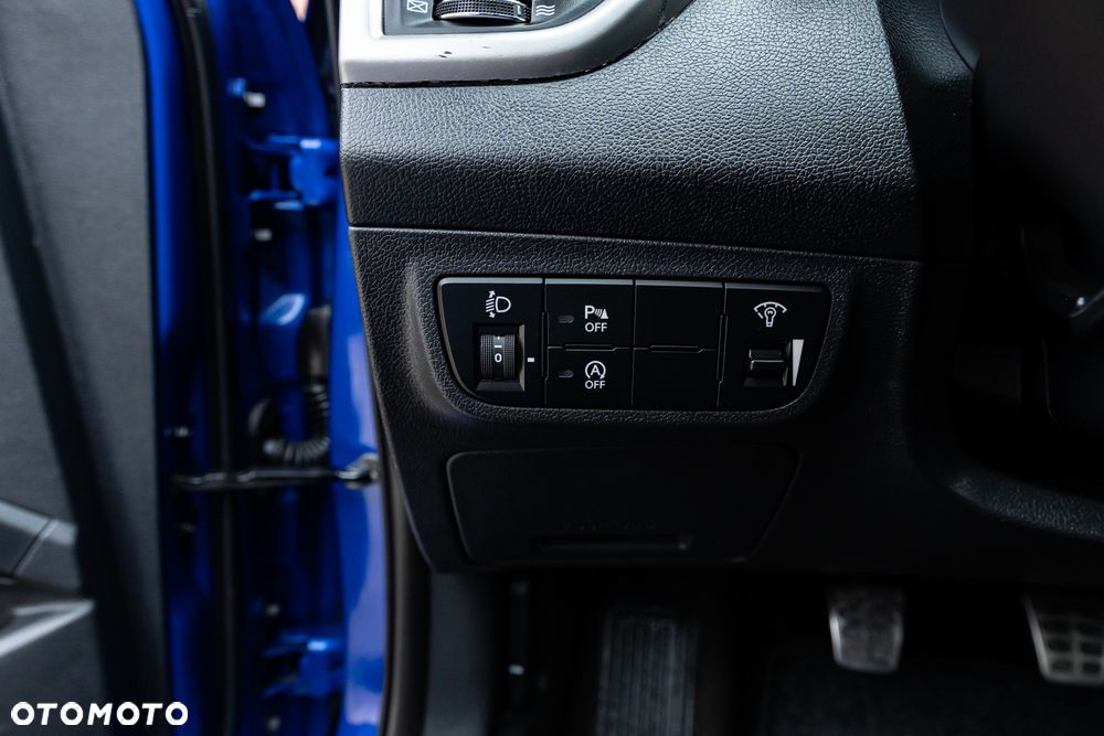 Hyundai Veloster 1.6 Premium - 21