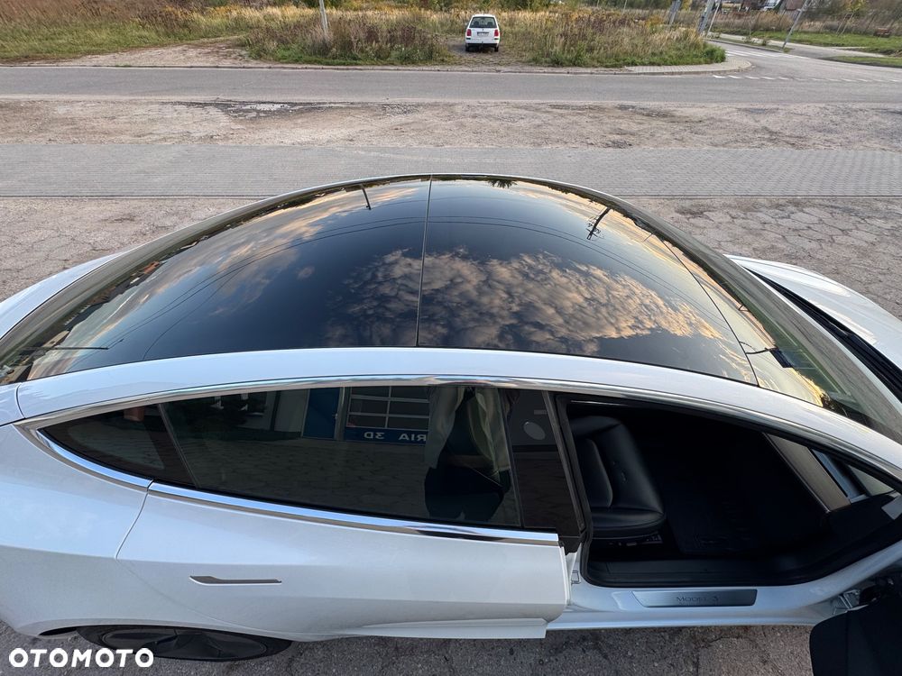 Tesla Model 3 - 20