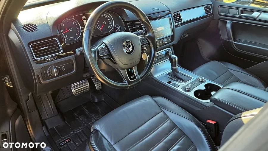 Volkswagen Touareg 3.0 V6 TDI BMT R-Style - 18