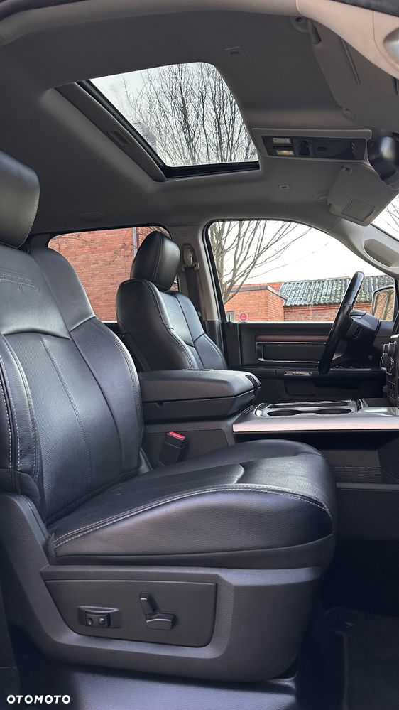 RAM 1500 5.7 Crew Cab Longbed Laramie Chrome - 27