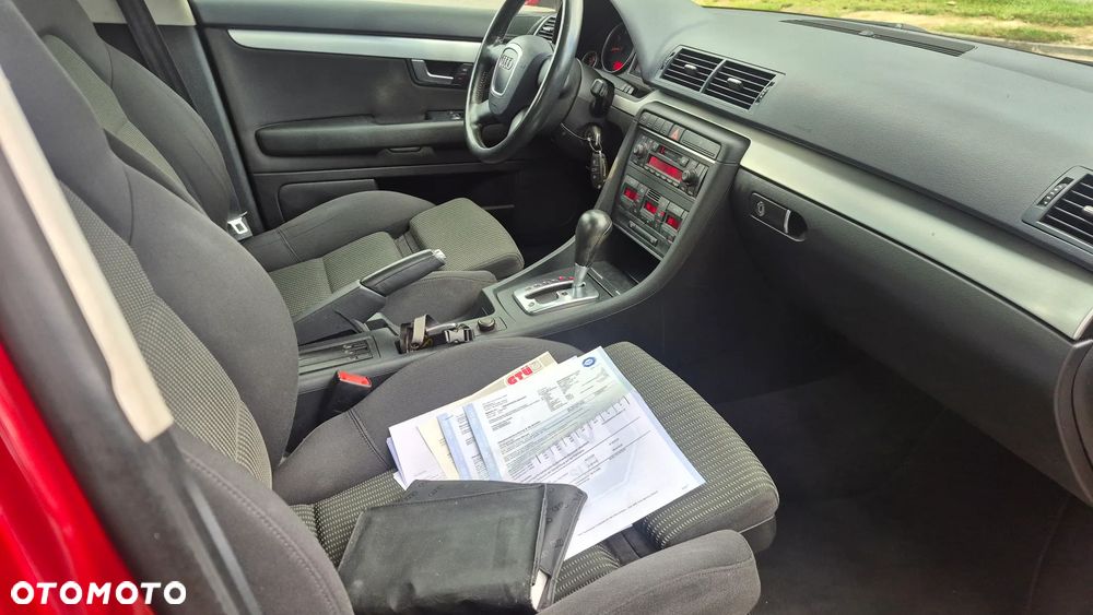 Audi A4 Limousine - 17