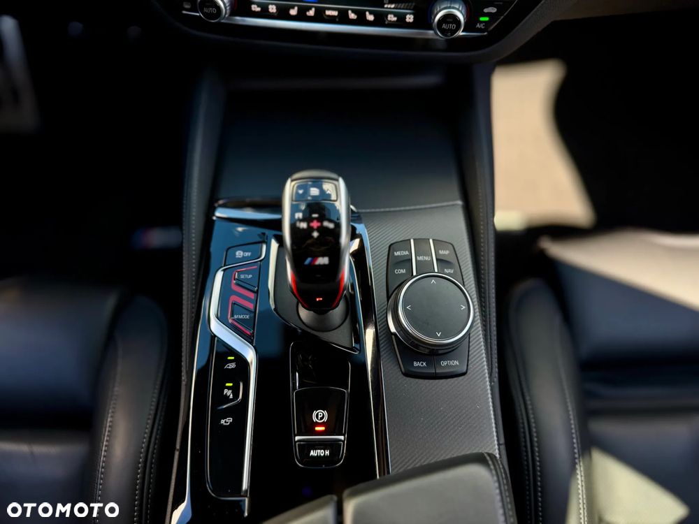 BMW M5 Competition - 25