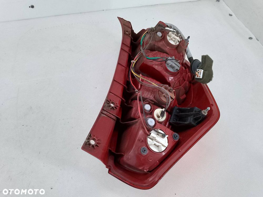 LAMPA TYLNA PRAWA HYUNDAI I10 FL I 92402-0X110 HATCHBACK - 7
