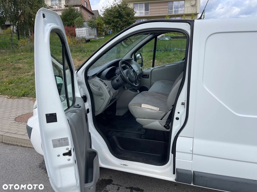 Opel Vivaro - 20