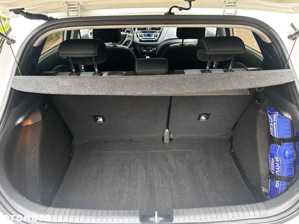 Hyundai i20 1.25 Comfort - 38