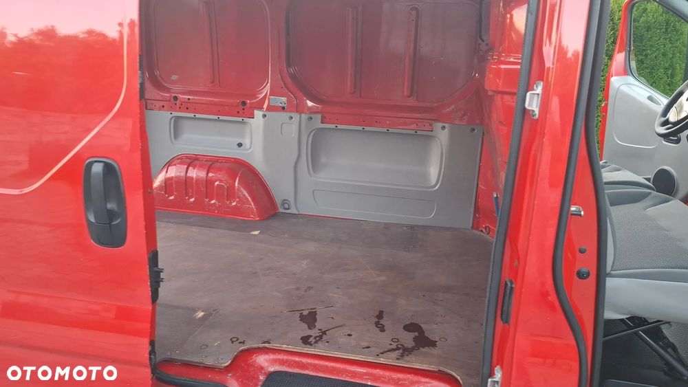 Opel VIVARO - 21